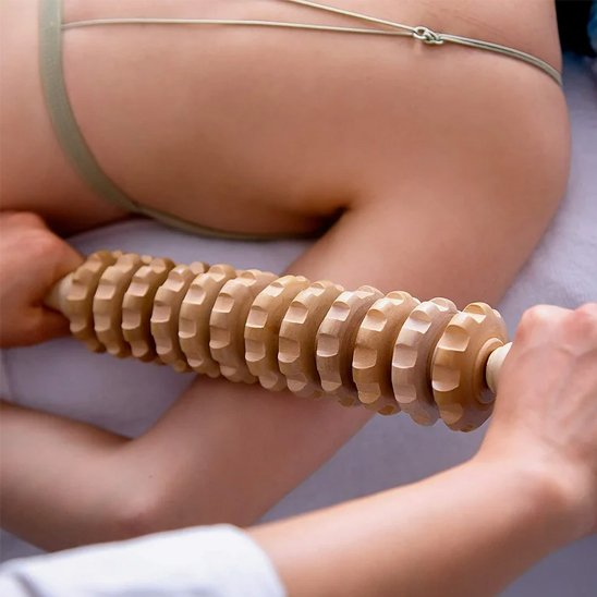 Massage du bras avec rouleaux de massage Ergorelief à disques
