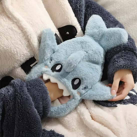 Bouillotte eau chaude avec house requin bleu en peluche