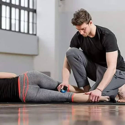 Boule de massage Recupflex homme massant