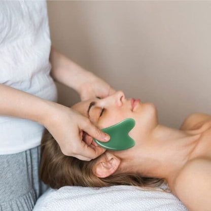 Gua sha PureDrain relaxation