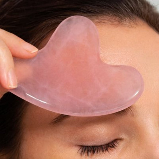 Pierre de gua sha Authentique front femme 