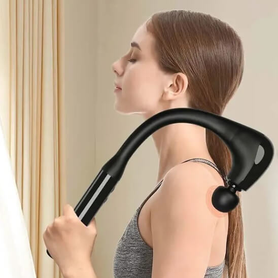 Pistolet de massage Pro Recovery femme avec débardeur de sport
