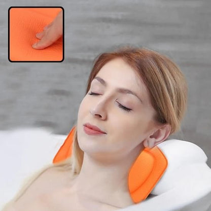 Femme avec coussin de bain AquaRelax dans le bain