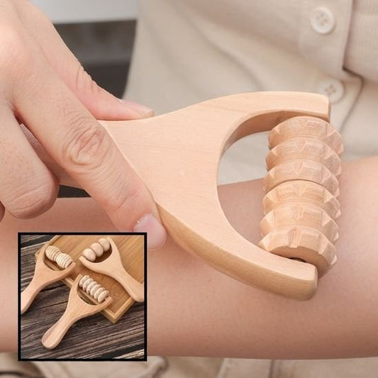 Maintenant, j'utilise un masseur en bois sur l'avant-bras.