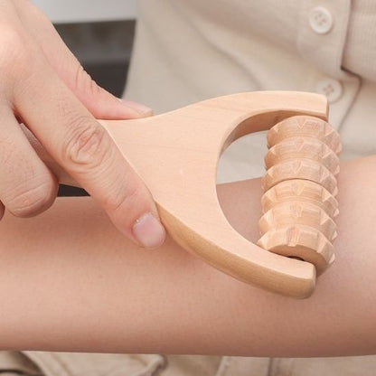 Masseur en bois, une version dentée